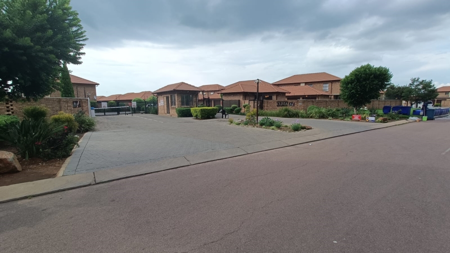 3 Bedroom Property for Sale in Annlin Gauteng