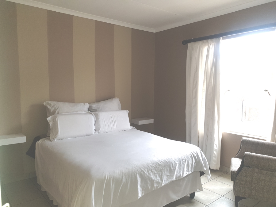 2 Bedroom Property for Sale in Strubensvallei Gauteng