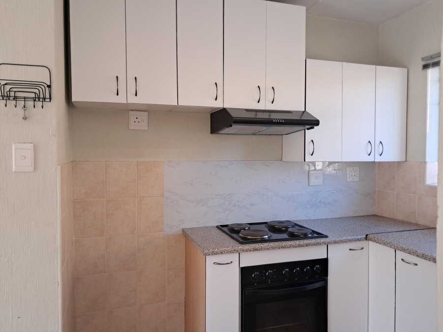 2 Bedroom Property for Sale in Strubensvallei Gauteng