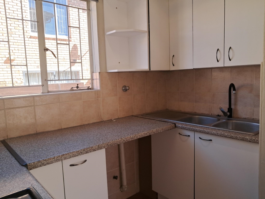 2 Bedroom Property for Sale in Strubensvallei Gauteng
