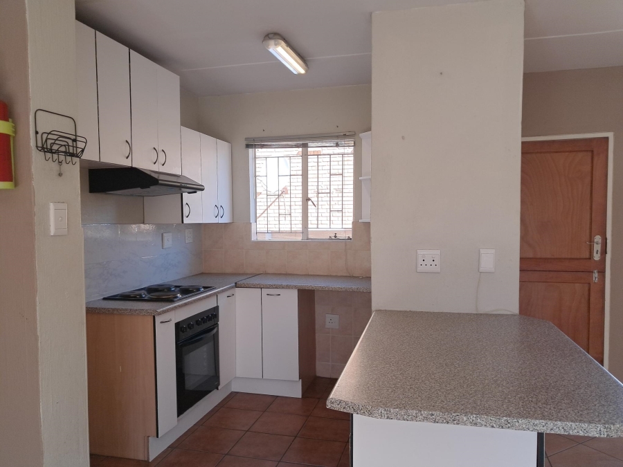 2 Bedroom Property for Sale in Strubensvallei Gauteng