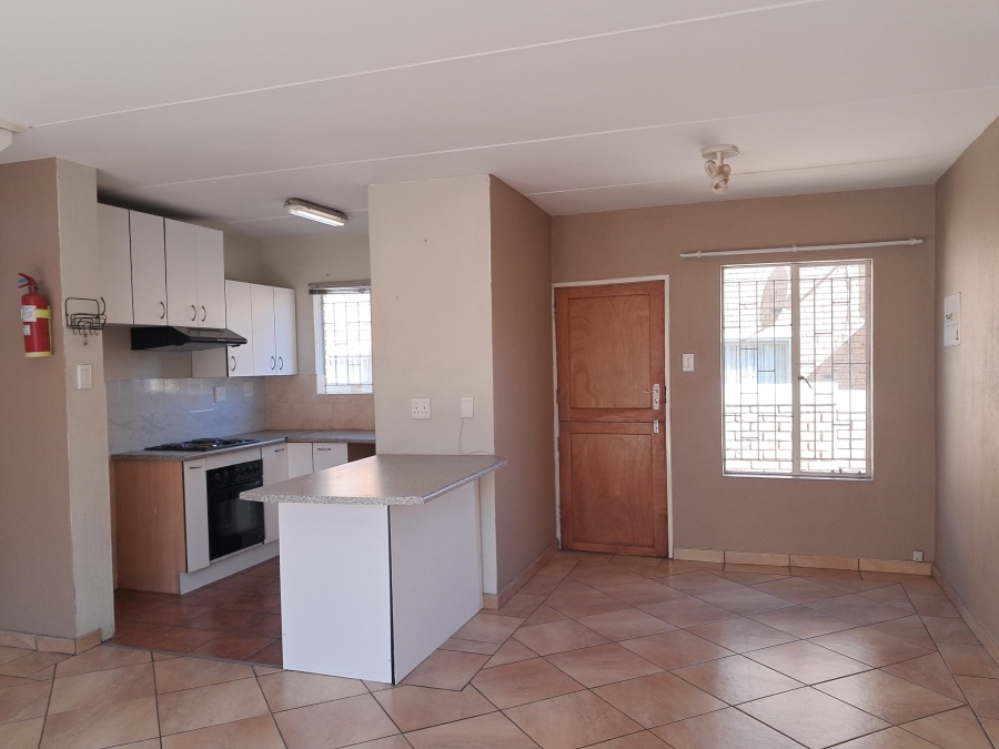 2 Bedroom Property for Sale in Strubensvallei Gauteng