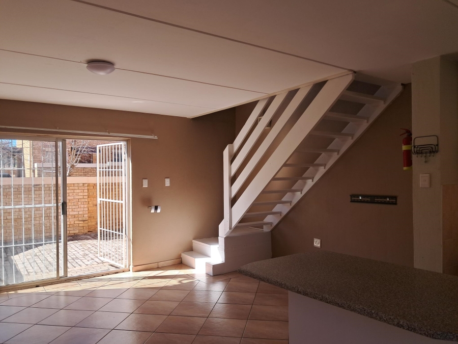 2 Bedroom Property for Sale in Strubensvallei Gauteng