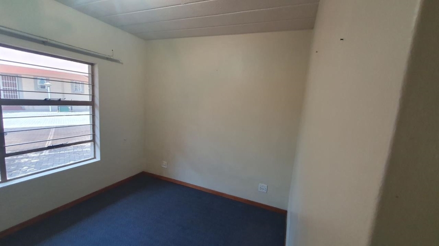 To Let 2 Bedroom Property for Rent in Annlin Gauteng