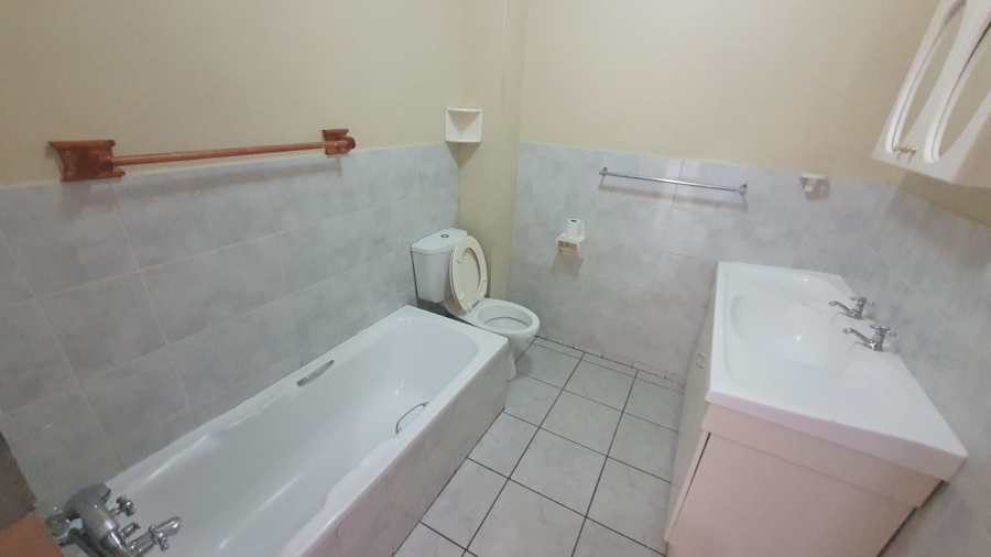 To Let 2 Bedroom Property for Rent in Annlin Gauteng