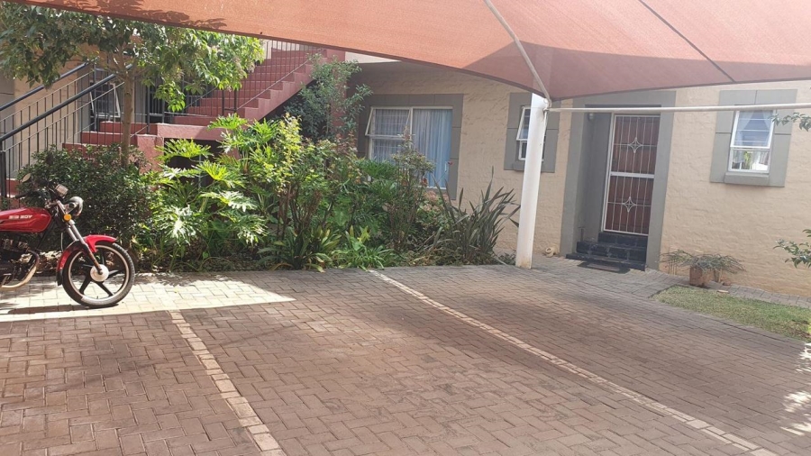 To Let 2 Bedroom Property for Rent in Annlin Gauteng