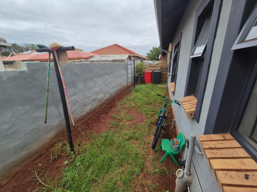 2 Bedroom Property for Sale in Clarina Gauteng