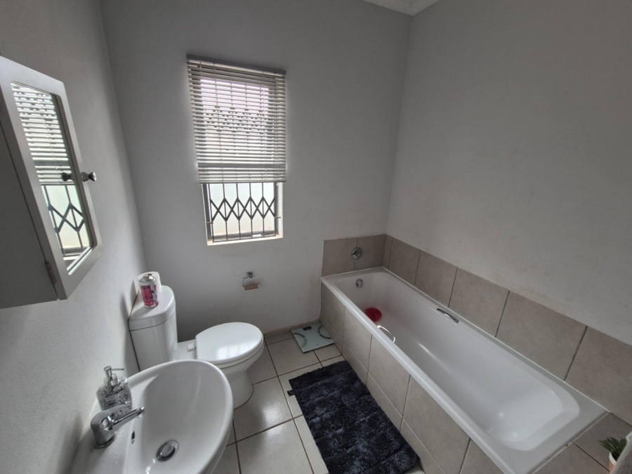 2 Bedroom Property for Sale in Clarina Gauteng