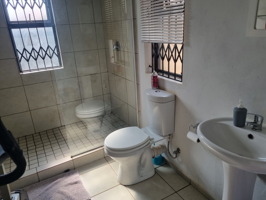 2 Bedroom Property for Sale in Clarina Gauteng