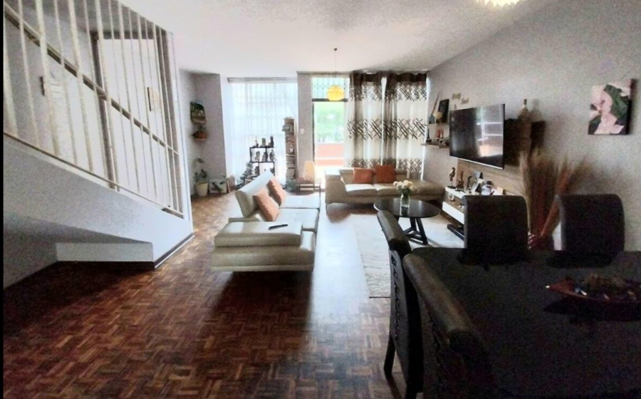 2 Bedroom Property for Sale in Bedford Gardens Gauteng
