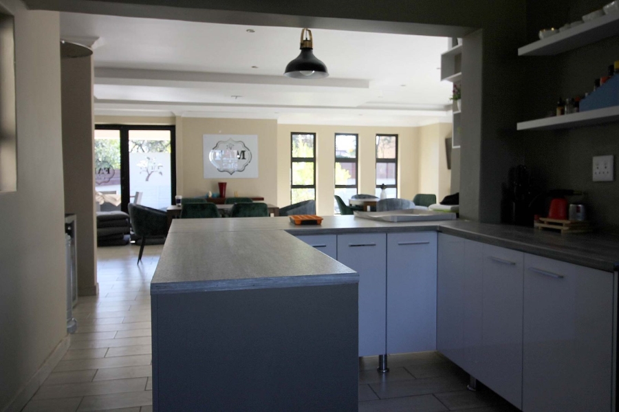 Commercial Property for Sale in Helderkruin Gauteng