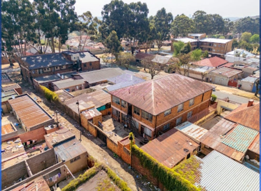 2 Bedroom Property for Sale in Turffontein Gauteng