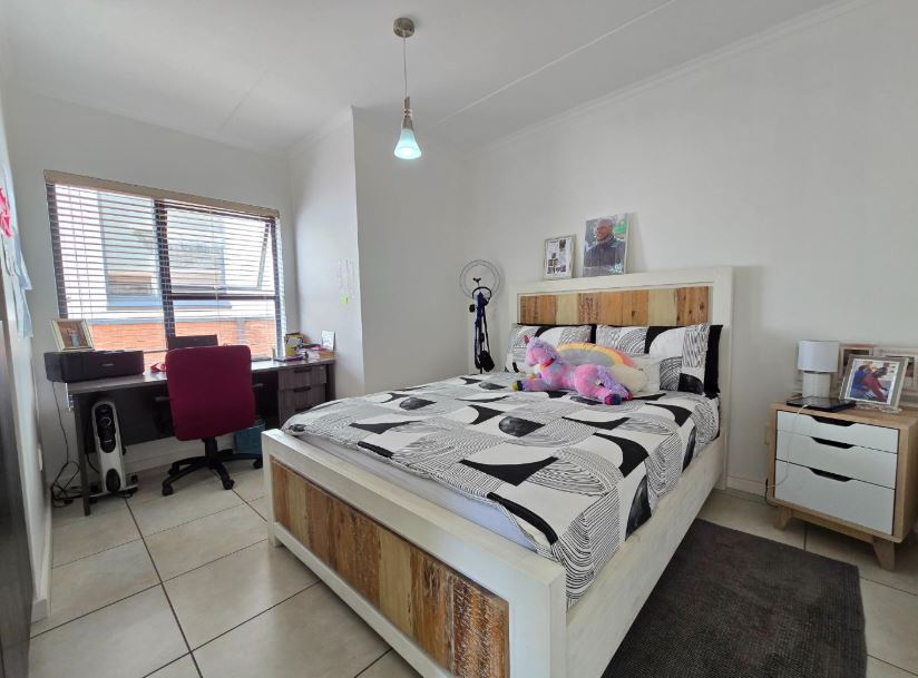 3 Bedroom Property for Sale in Oakdene Gauteng
