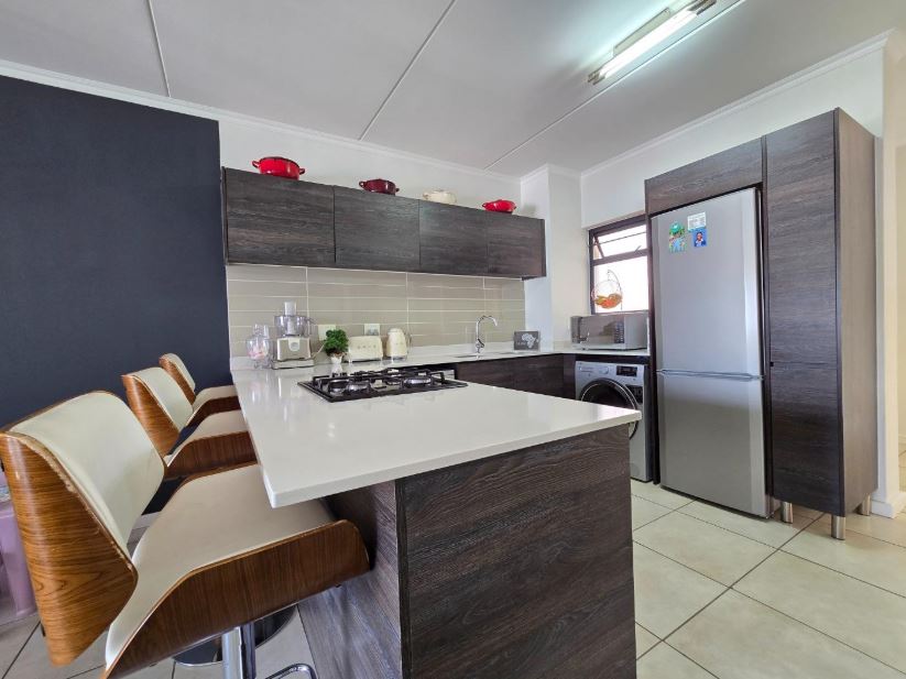 3 Bedroom Property for Sale in Oakdene Gauteng