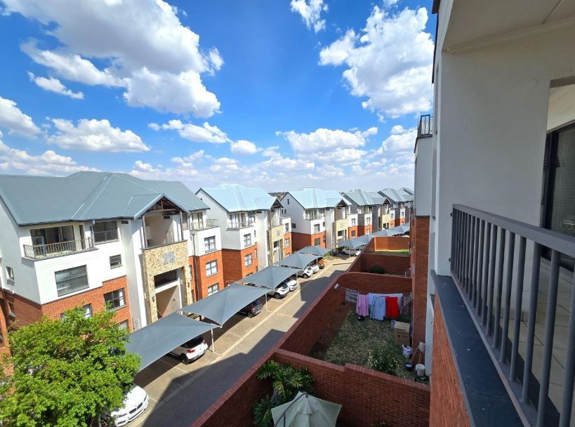 3 Bedroom Property for Sale in Oakdene Gauteng