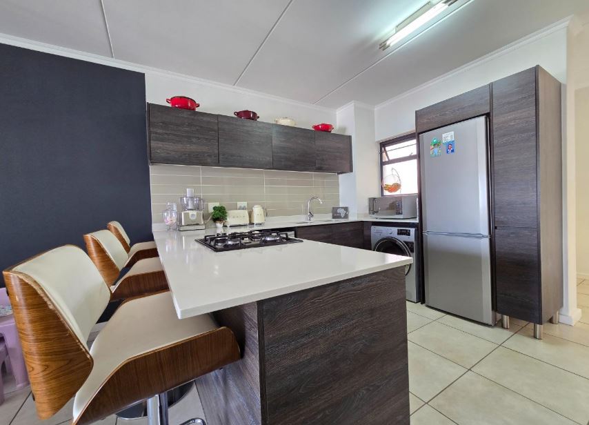 3 Bedroom Property for Sale in Oakdene Gauteng