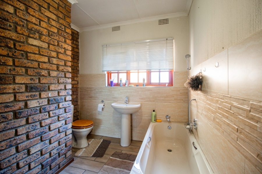3 Bedroom Property for Sale in Sunward Park Gauteng