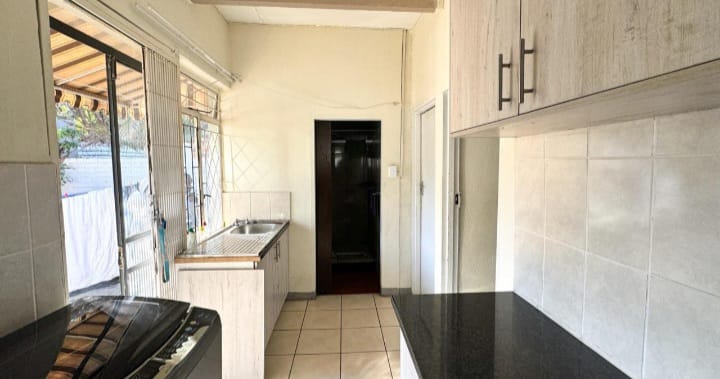 6 Bedroom Property for Sale in Sunnyside Gauteng