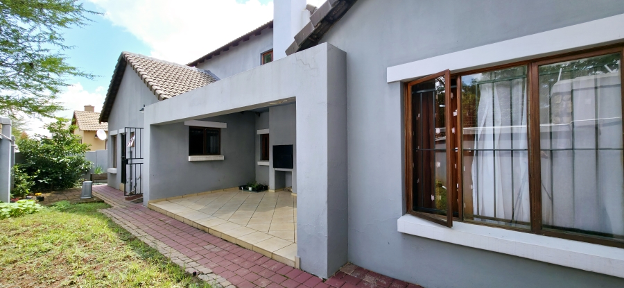 3 Bedroom Property for Sale in Olympus AH Gauteng