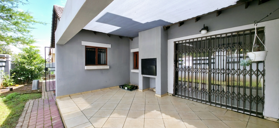 3 Bedroom Property for Sale in Olympus AH Gauteng