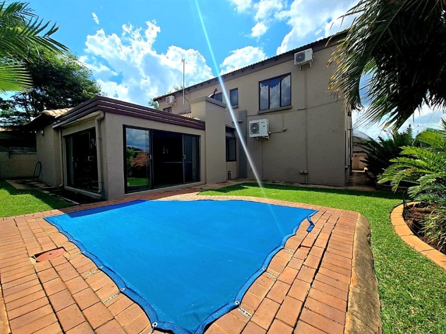 3 Bedroom Property for Sale in Rose Acres Estate Gauteng