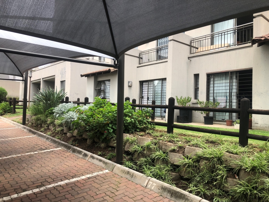 2 Bedroom Property for Sale in Sunninghill Gauteng