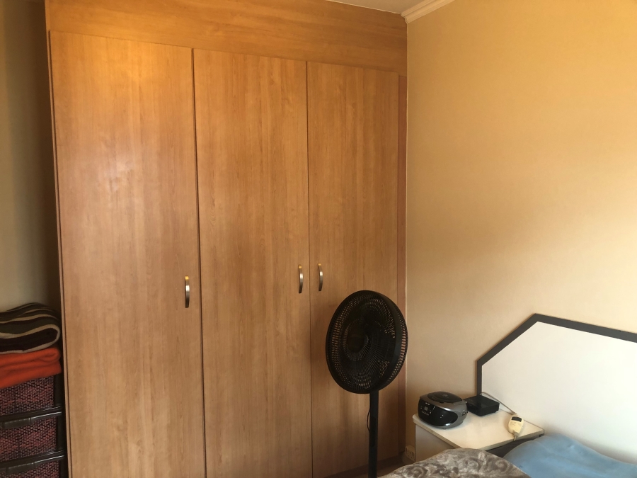 2 Bedroom Property for Sale in Sunninghill Gauteng