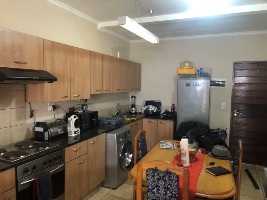 2 Bedroom Property for Sale in Sunninghill Gauteng