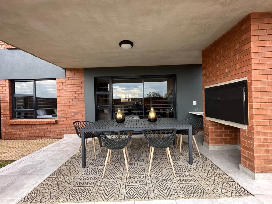 2 Bedroom Property for Sale in Olympus AH Gauteng