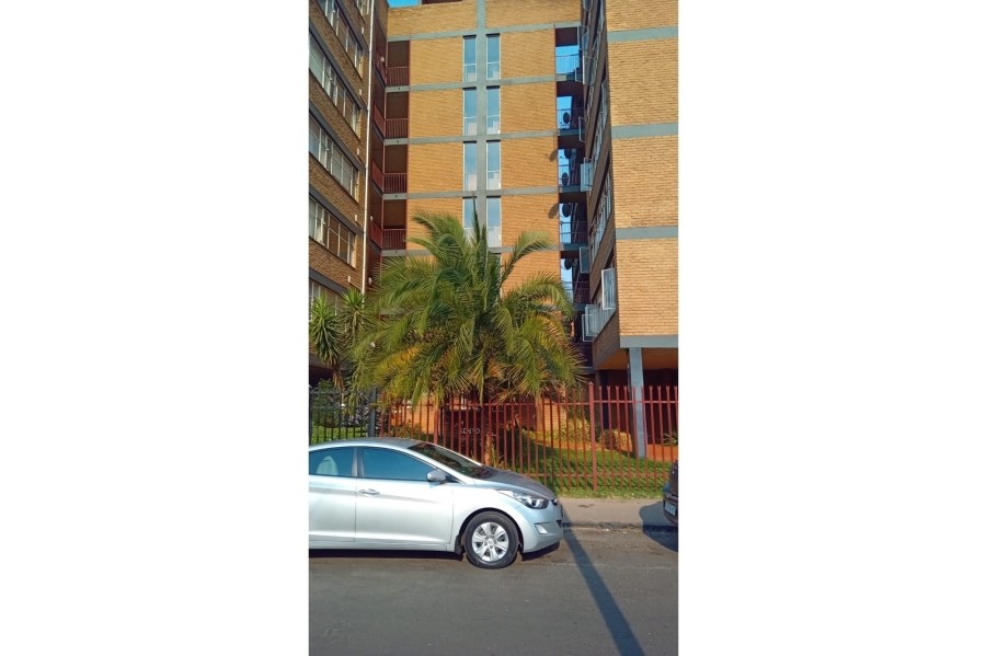 2 Bedroom Property for Sale in Sunnyside Gauteng