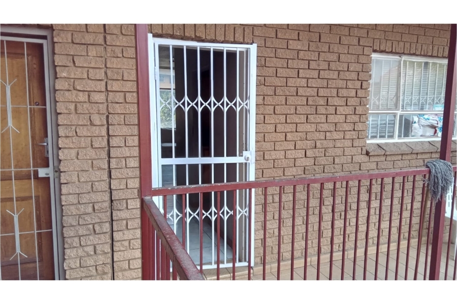 2 Bedroom Property for Sale in Sunnyside Gauteng