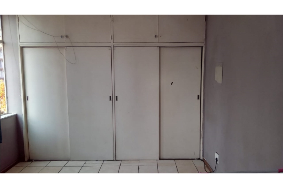 2 Bedroom Property for Sale in Sunnyside Gauteng