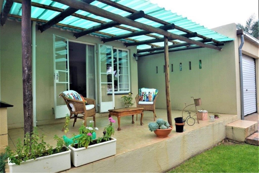 2 Bedroom Property for Sale in Bromhof Gauteng
