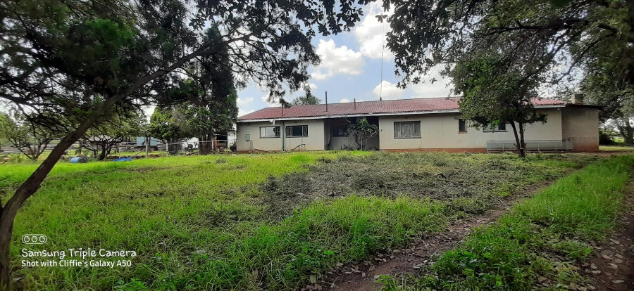 4 Bedroom Property for Sale in Mapleton A H Gauteng
