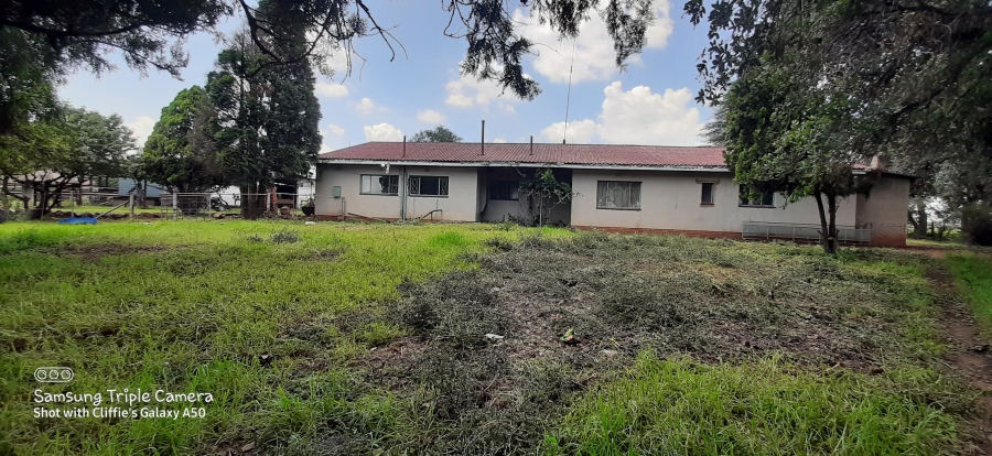 4 Bedroom Property for Sale in Mapleton A H Gauteng