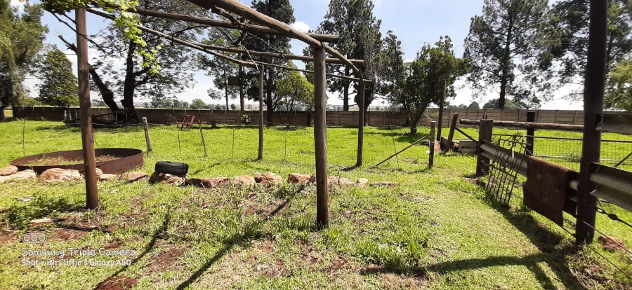 4 Bedroom Property for Sale in Mapleton A H Gauteng