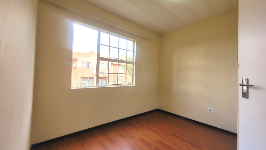 To Let 3 Bedroom Property for Rent in Meyersdal Gauteng