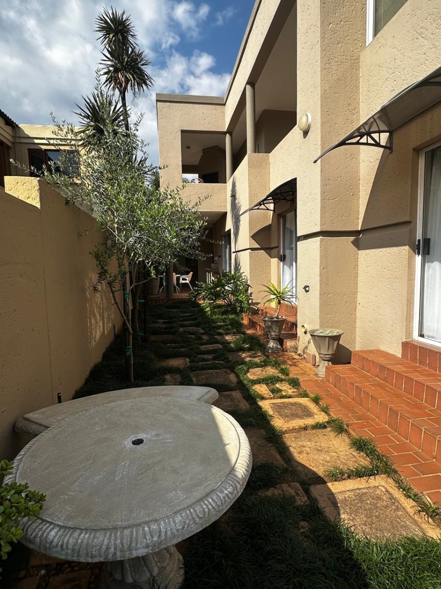 To Let 1 Bedroom Property for Rent in Centurion Golf Estate Gauteng