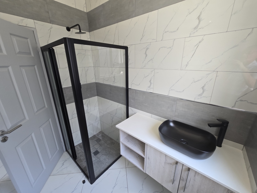 5 Bedroom Property for Sale in Six Fountains Residential Estate Gauteng