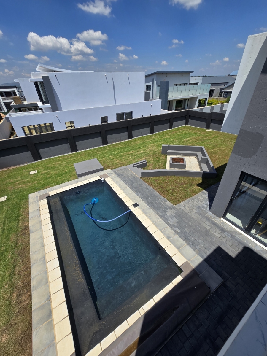5 Bedroom Property for Sale in Six Fountains Residential Estate Gauteng