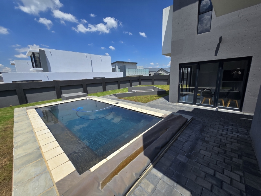 5 Bedroom Property for Sale in Six Fountains Residential Estate Gauteng
