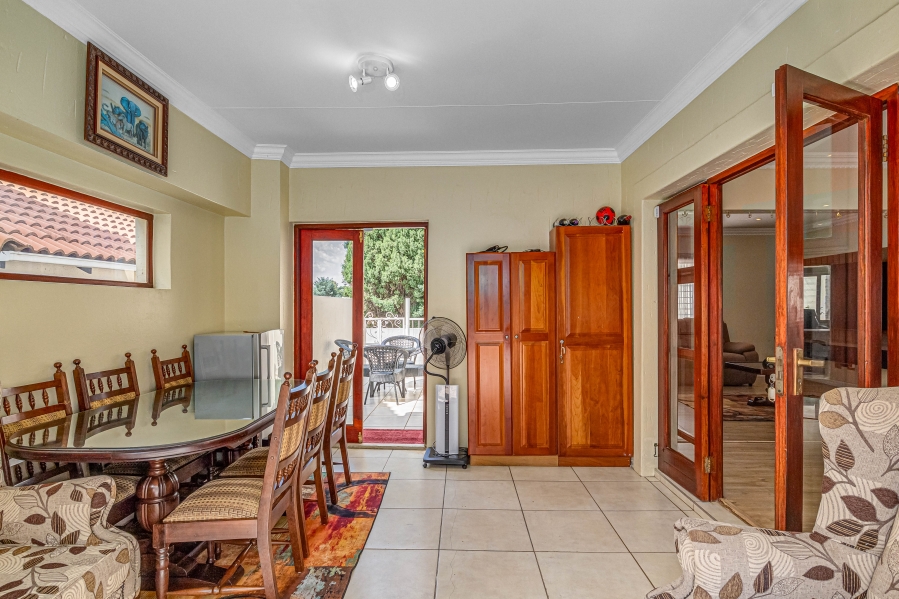 3 Bedroom Property for Sale in Lonehill Gauteng