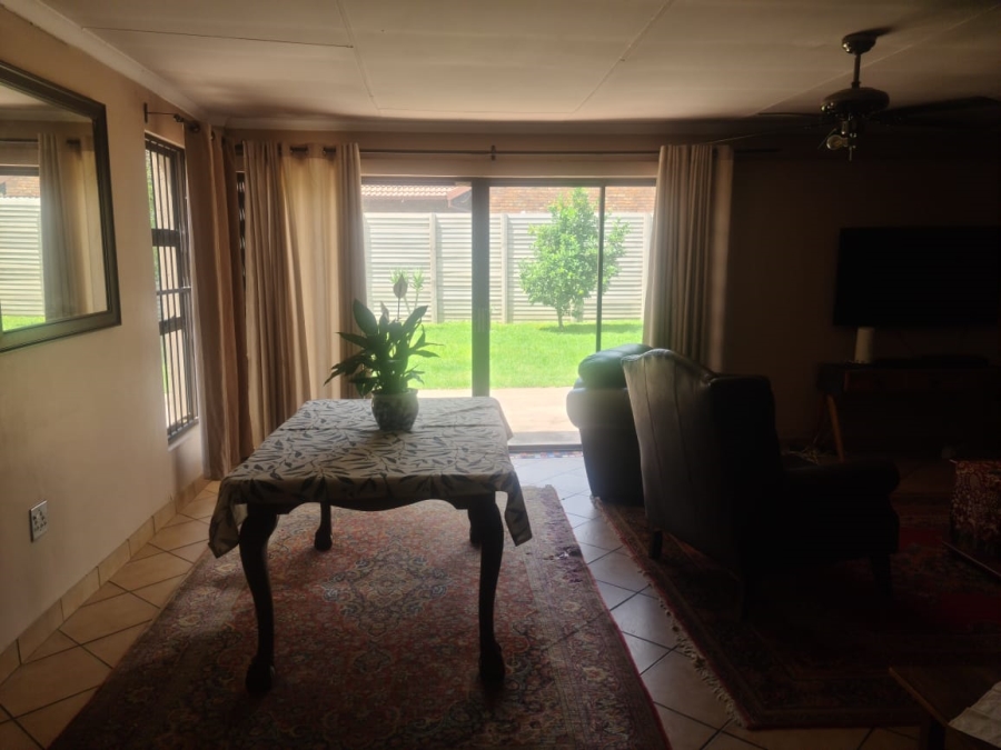 4 Bedroom Property for Sale in Rietfontein SH Gauteng