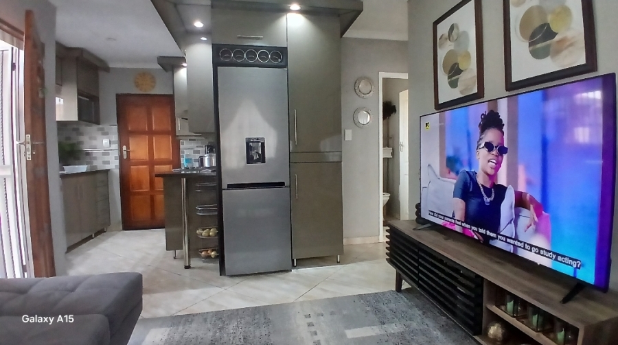 2 Bedroom Property for Sale in Alliance Gauteng