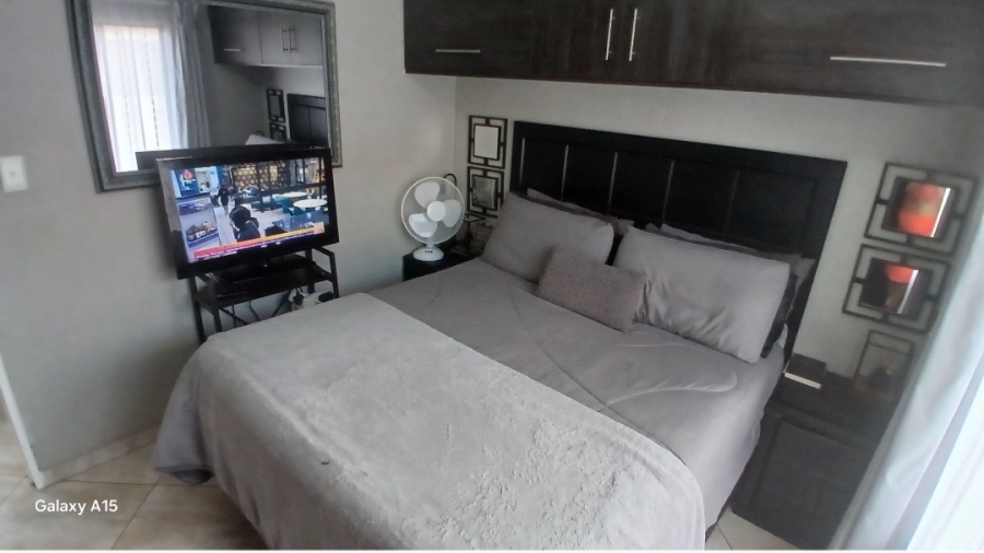 2 Bedroom Property for Sale in Alliance Gauteng