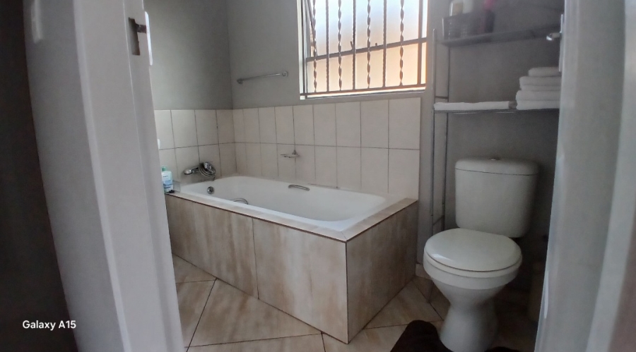 2 Bedroom Property for Sale in Alliance Gauteng
