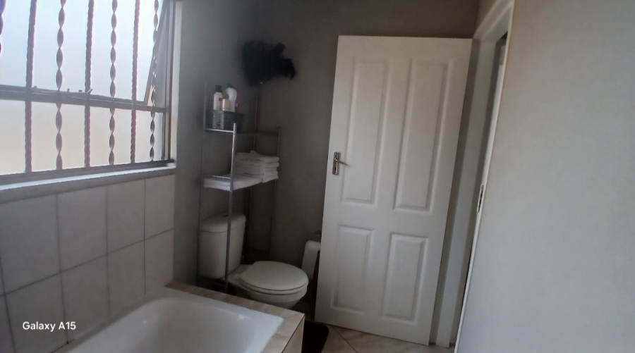 2 Bedroom Property for Sale in Alliance Gauteng