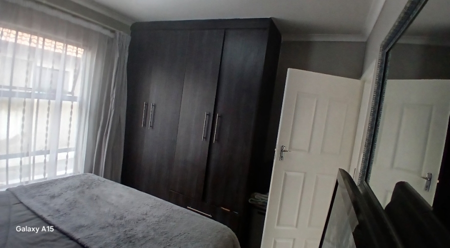 2 Bedroom Property for Sale in Alliance Gauteng