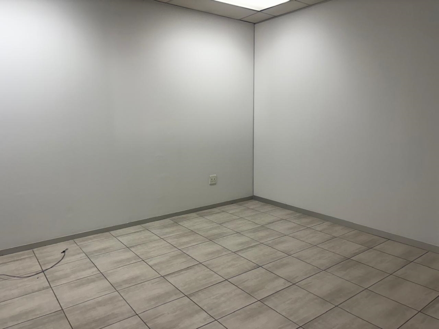 To Let Commercial Property for Rent in Corlett Gardens Gauteng