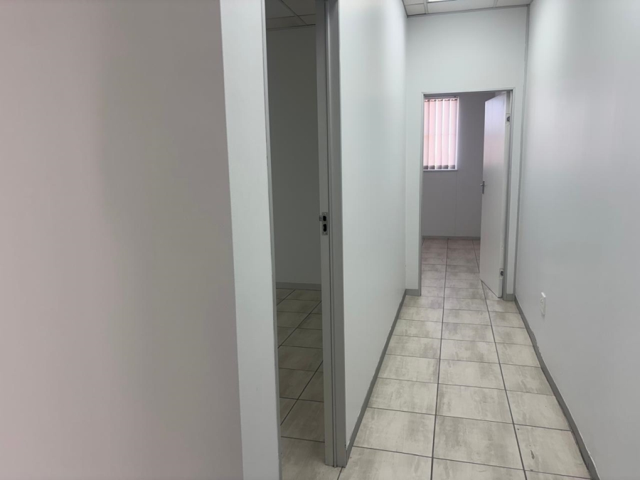 To Let Commercial Property for Rent in Corlett Gardens Gauteng